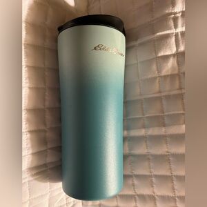 Eddie Bauer 7.5” For hot/cold beverages w/black 3” screwtop/snap top closure.